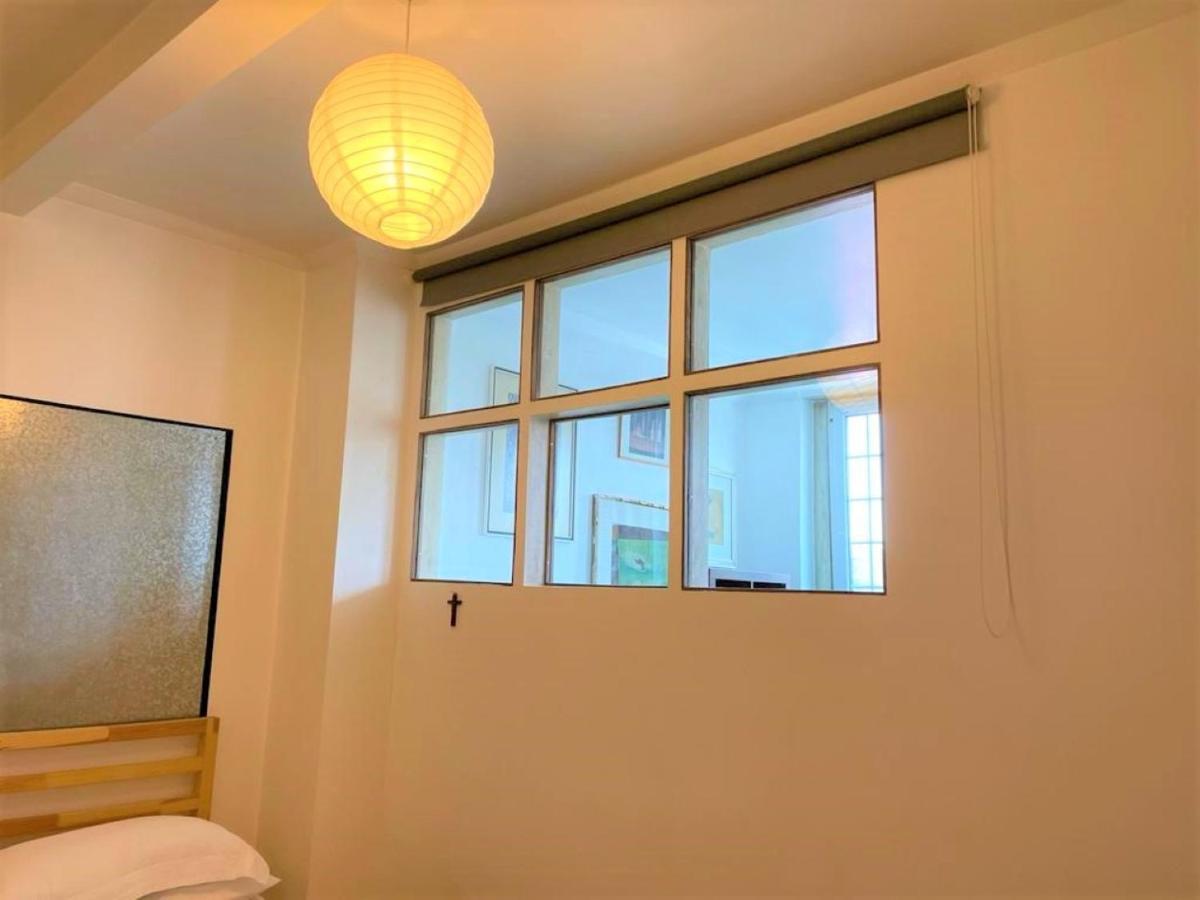 Splendid 1 Bedroom Flat + Terrace ลอนดอน ภายนอก รูปภาพ
